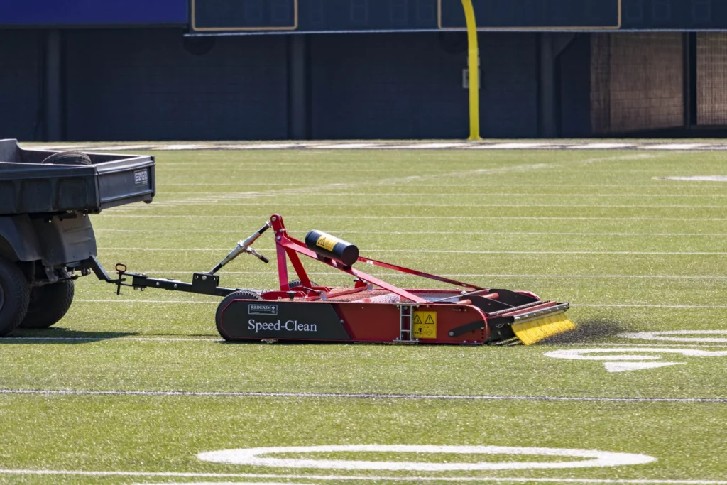 Synthetic Turf Groomers for safe & appealing fields I Redexim